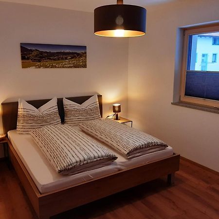 Apartmán Apart Alexandra Strass im Zillertal Pokoj fotografie